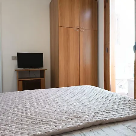 Pool & Sea House Vittoria - Wifi, A-c, Front Eolie Apartamento Torre Forte
